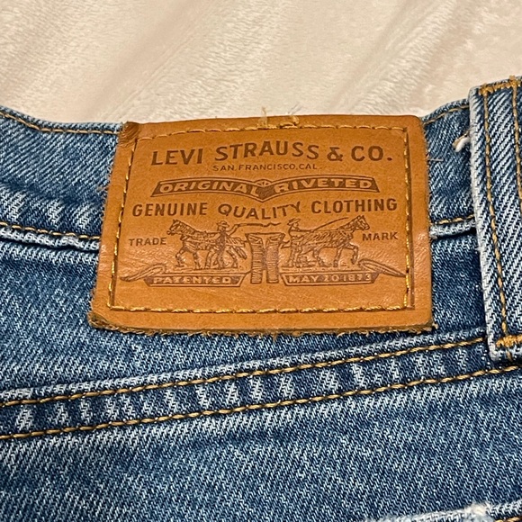 Levi’s Wedgie Straight 25 Medium Wash Denim Jeans - Picture 4 of 8